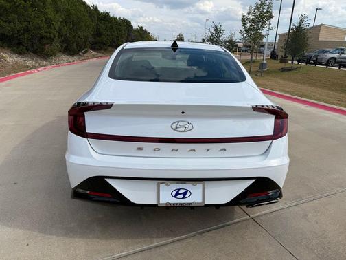 2022 Hyundai SONATA SEL