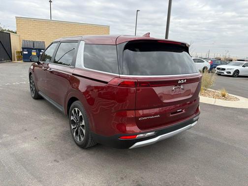 2022 Kia Carnival EX