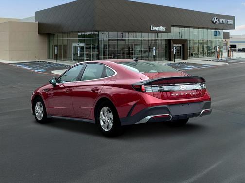 2025 Hyundai SONATA SE