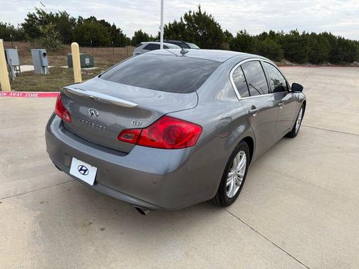 2011 INFINITI G37 Journey
