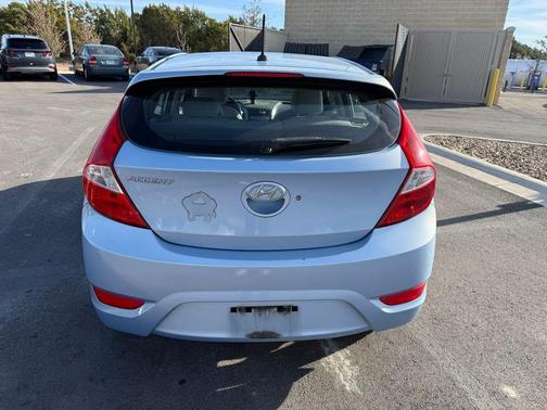 2014 Hyundai Accent SE