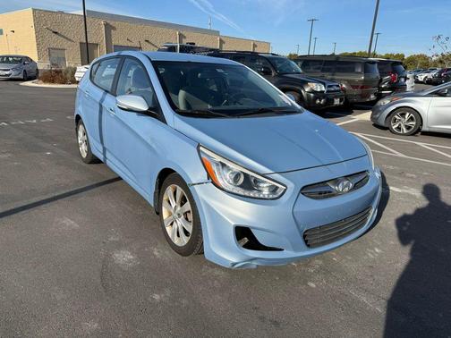 2014 Hyundai Accent SE