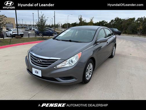 2013 Hyundai SONATA GLS