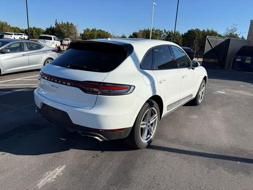 2020 Porsche Macan Base