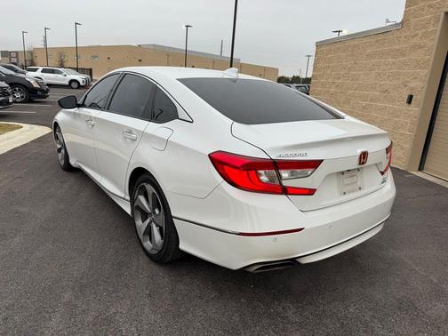 2018 Honda Accord Touring 2.0T