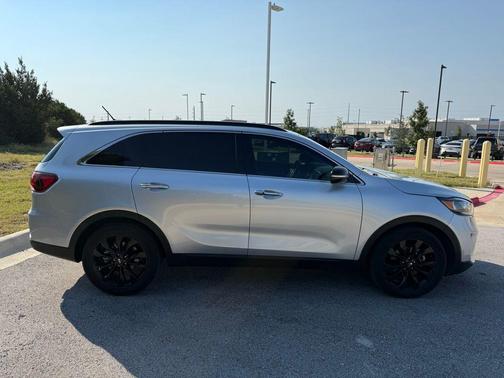 2020 Kia Sorento S