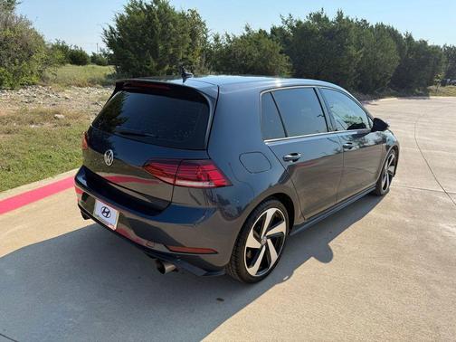 2018 Volkswagen Golf GTI 2.0T S 4-Door
