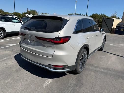 2024 Mazda CX-90 PHEV Premium Plus