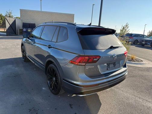 2021 Volkswagen Tiguan 2.0T SE R-Line Black