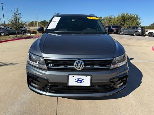 2021 Volkswagen Tiguan 2.0T SE R-Line Black