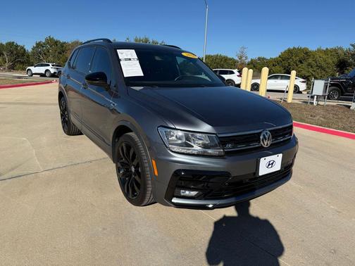 2021 Volkswagen Tiguan 2.0T SE R-Line Black