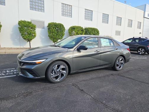 2025 Hyundai ELANTRA Sport