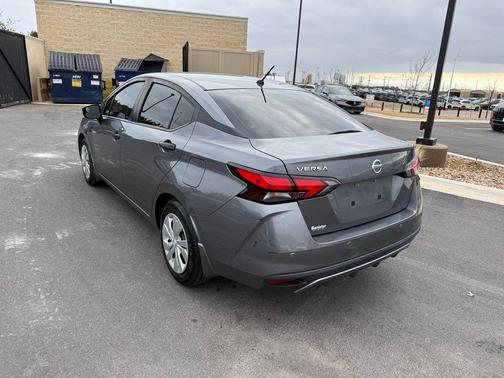 2020 Nissan Versa 1.6 S