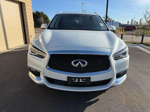 2017 INFINITI QX60 Base