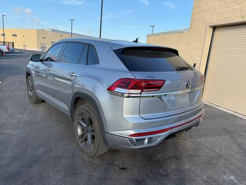 2020 Volkswagen Atlas Cross Sport 3.6L V6 SE w/Technology R-Line