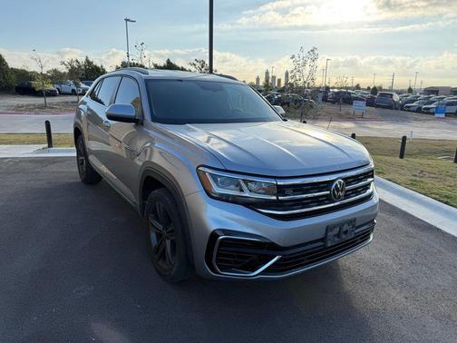 2020 Volkswagen Atlas Cross Sport 3.6L V6 SE w/Technology R-Line