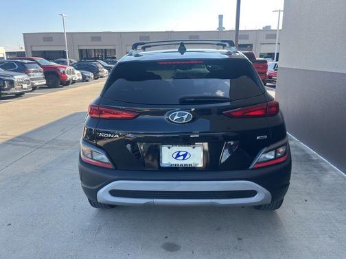 2023 Hyundai KONA SEL