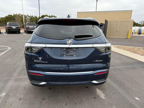2022 Buick Enclave FWD Avenir
