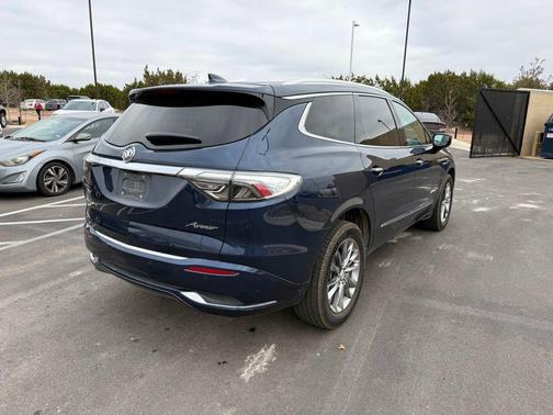 2022 Buick Enclave FWD Avenir