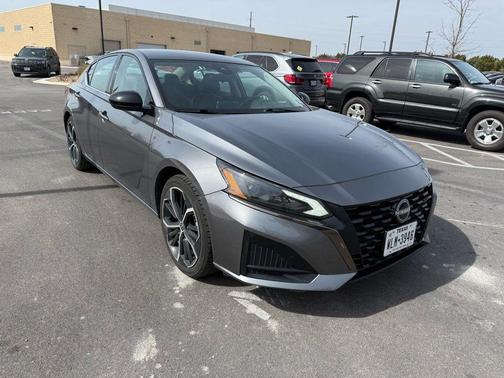 2024 Nissan Altima SR FWD