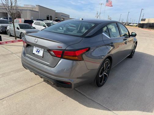 2024 Nissan Altima SR FWD