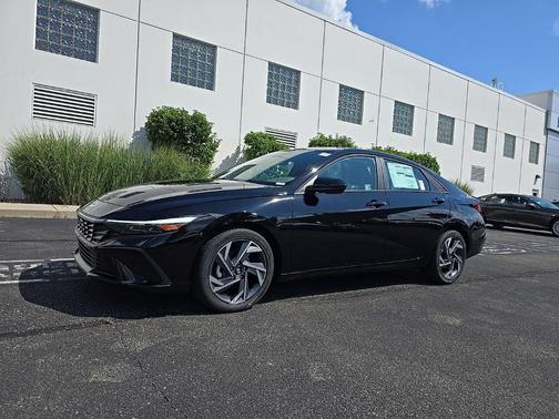 2025 Hyundai ELANTRA Sport