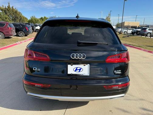 2018 Audi Q5 2.0T Tech Premium