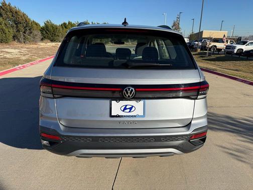 2025 Volkswagen Taos 1.5T S