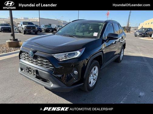 2021 Toyota RAV4 Hybrid XLE