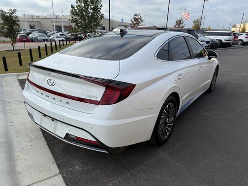 2023 Hyundai SONATA Hybrid Limited