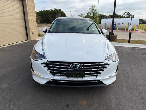 2023 Hyundai SONATA Hybrid Limited