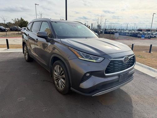 2021 Toyota Highlander Platinum
