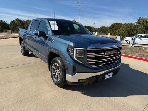2024 GMC Sierra 1500 SLT