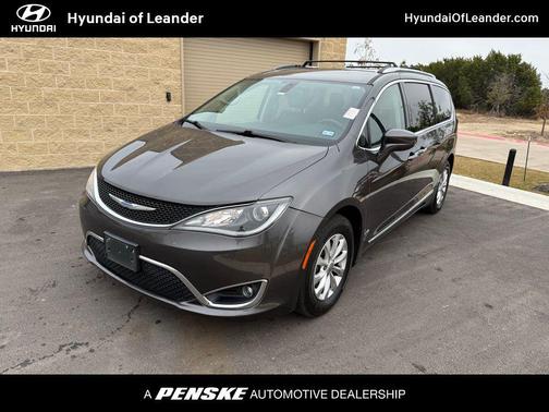 2018 Chrysler Pacifica Touring-L
