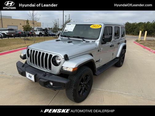 2023 Jeep Wrangler 4-Door Sahara Altitude 4x4