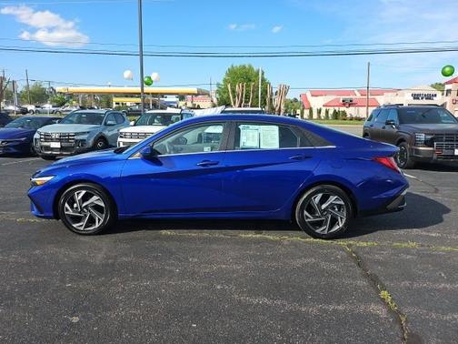 2025 Hyundai ELANTRA SEL Convenience