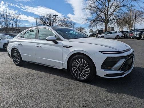 2025 Hyundai SONATA Hybrid Limited
