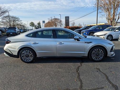 2025 Hyundai SONATA Hybrid Limited