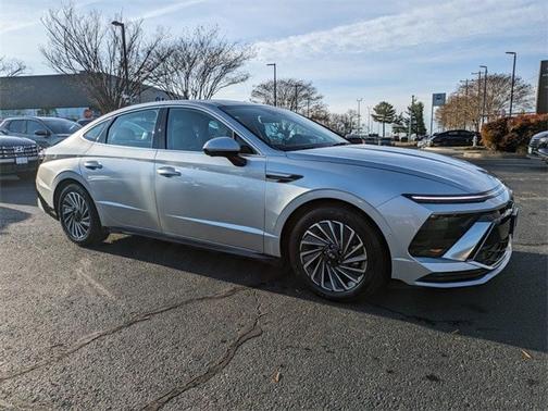 2025 Hyundai SONATA Hybrid Limited