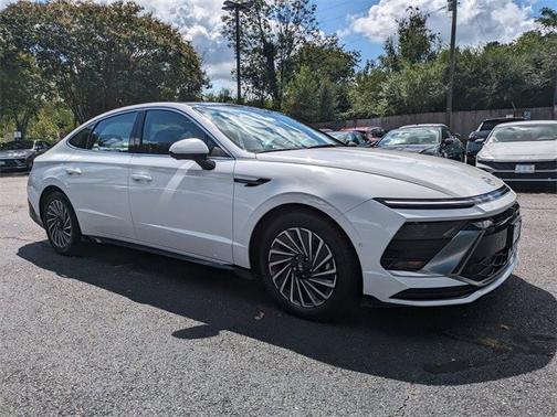 2025 Hyundai SONATA Hybrid Limited