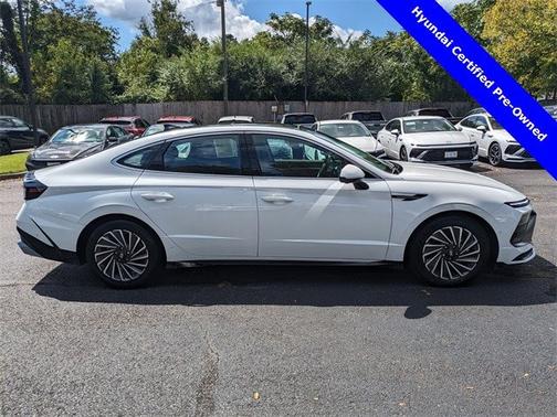 2025 Hyundai SONATA Hybrid Limited