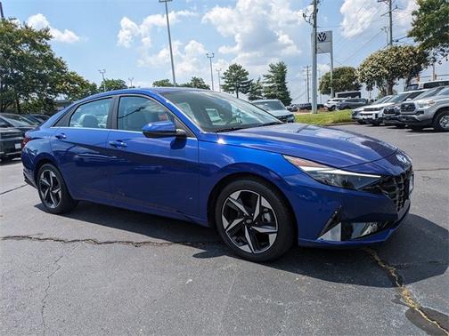2023 Hyundai ELANTRA Limited