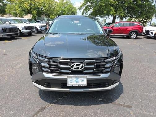 Black 2025 Hyundai TUCSON SEL