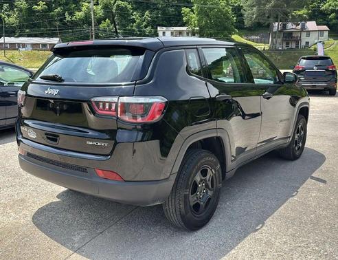 Diamond Black Crystal Pearlcoat 2017 Jeep New Compass Sport