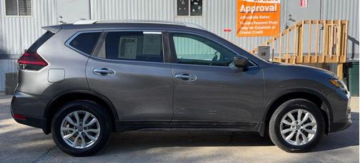 Gun Metallic 2018 Nissan Rogue SV