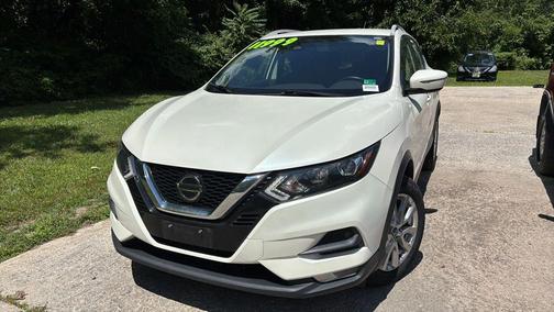 Pearl White Tricoat 2021 Nissan Rogue Sport SV