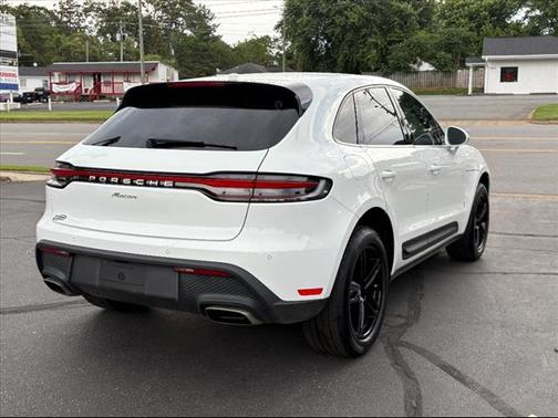 2023 Porsche Macan T