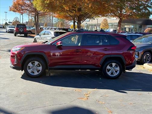 2023 Toyota RAV4 Hybrid XLE