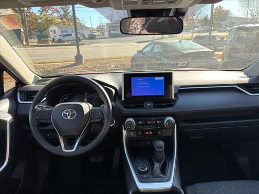 2023 Toyota RAV4 Hybrid XLE