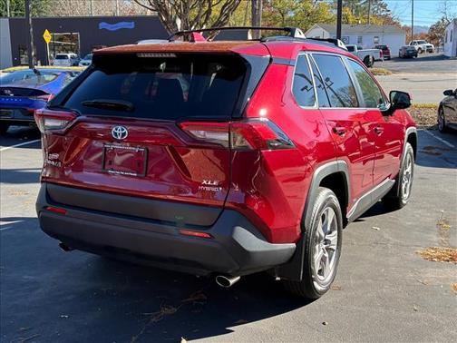 2023 Toyota RAV4 Hybrid XLE